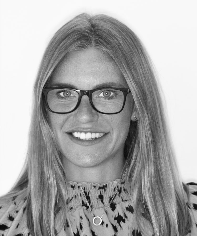 maxine campbell headshot